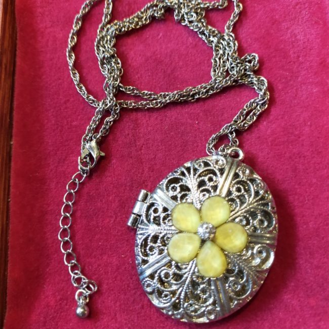 ロケットペンダント ヴィンテージ